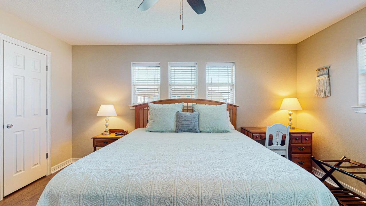 Serenity By The Sea Crystal Beach Extérieur photo